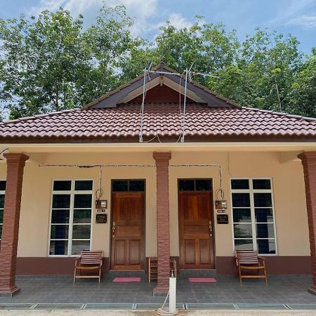 Nsjay Guest House Kampong Gong Balai Экстерьер фото