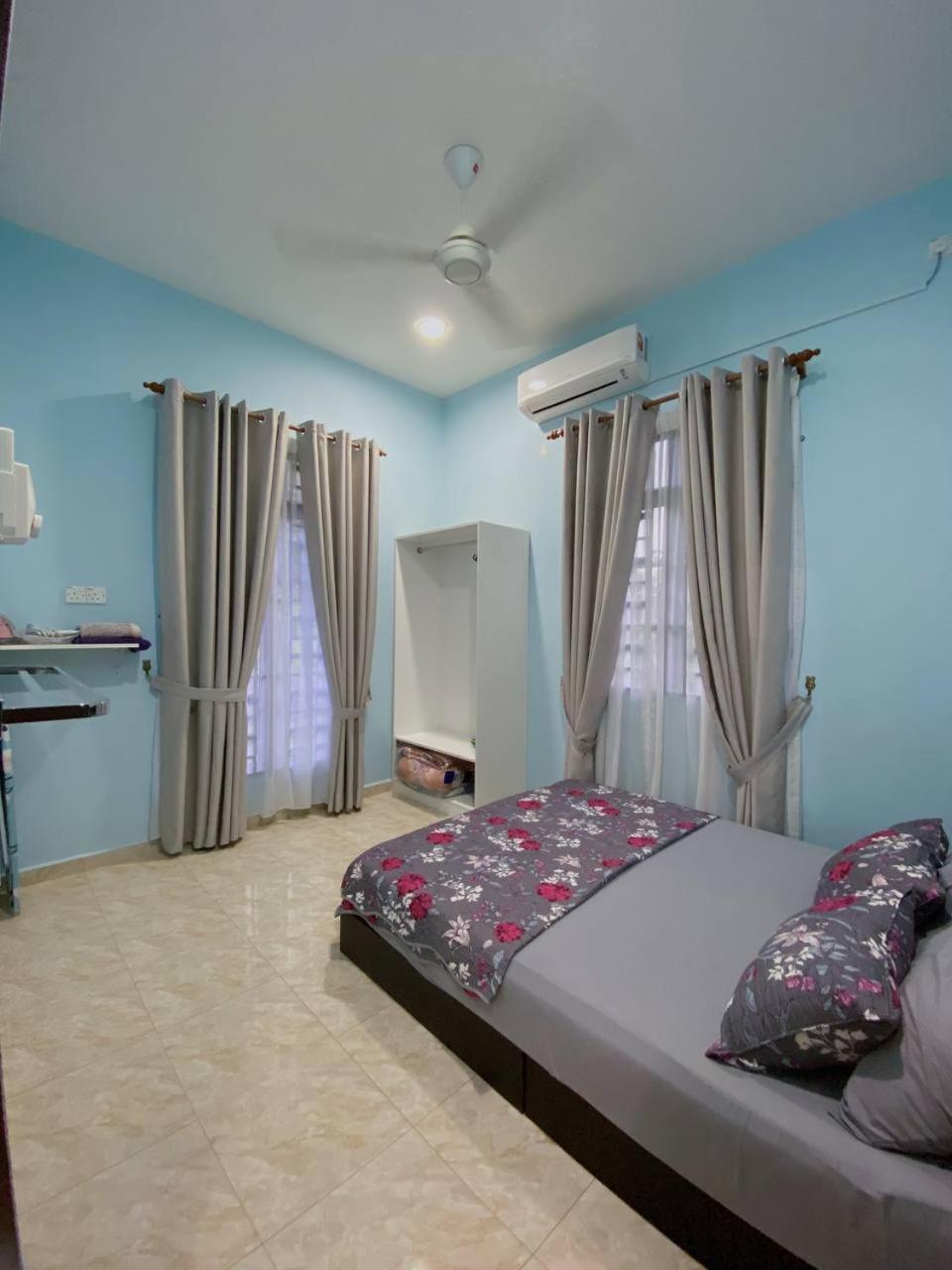 Nsjay Guest House Kampong Gong Balai Экстерьер фото